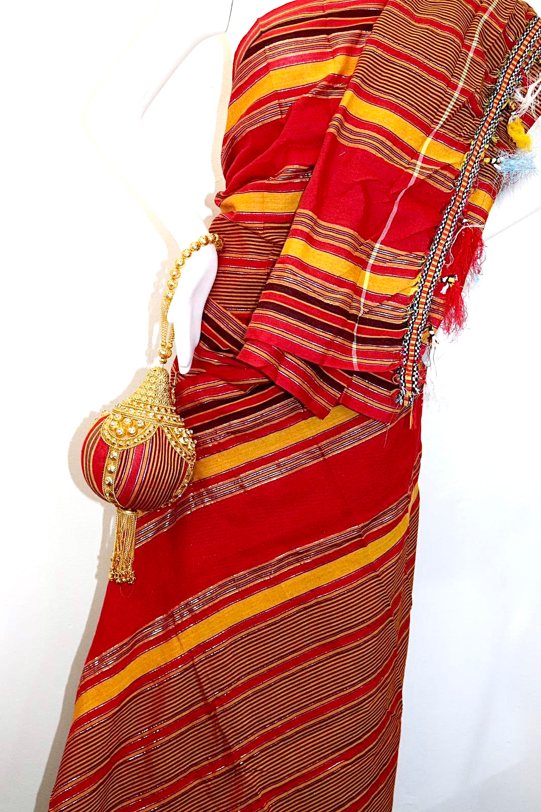 Red yellow Guntiino – Ruwaida Rose